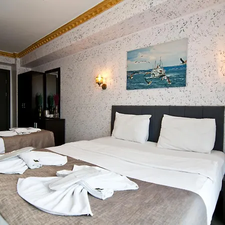 Golden Horn Park Hotell 3*
