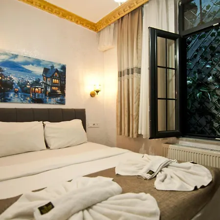 Hotel Golden Horn Park