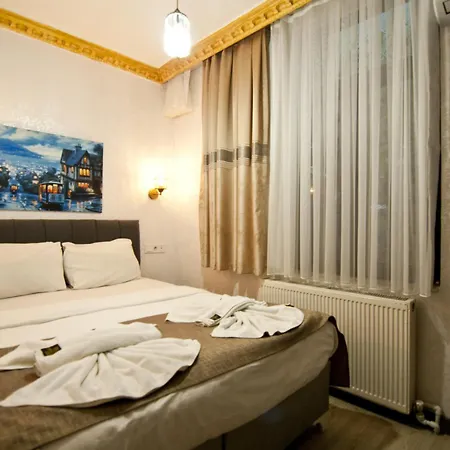 Golden Horn Park 3*